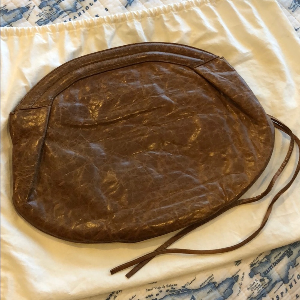 Balenciaga rare Oval clutch truffle brown chevre - Picture 4 of 10